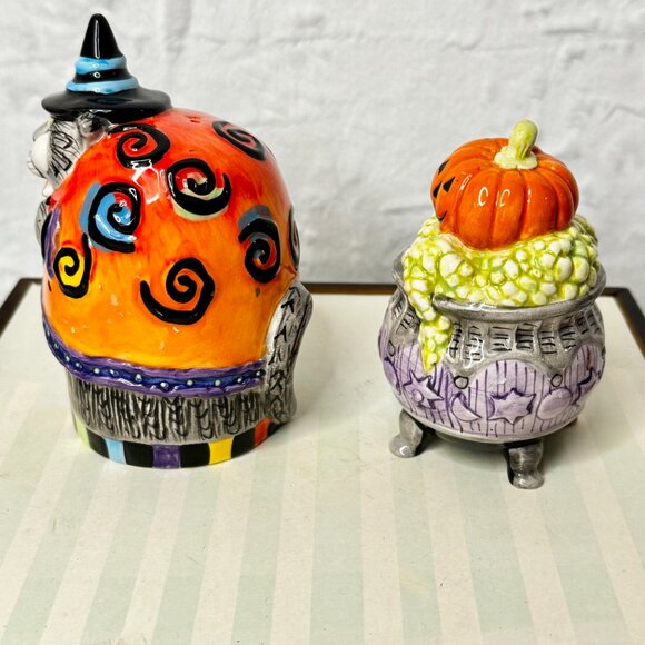 Fitz and Floyd Kitty Witches Halloween Salt & Pepper Shaker Set - Picture 4 of 8